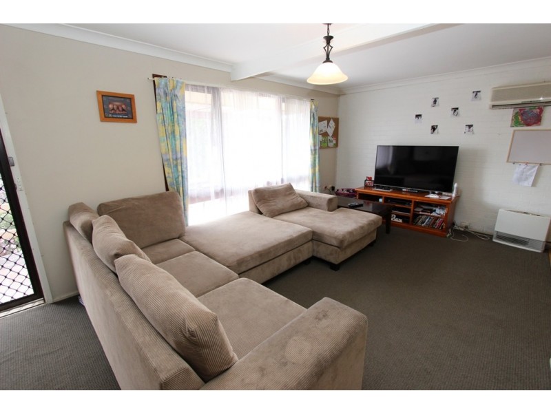 18 Casey Circuit, Bathurst NSW 2795