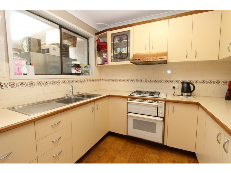 18 Casey Circuit, Bathurst NSW 2795