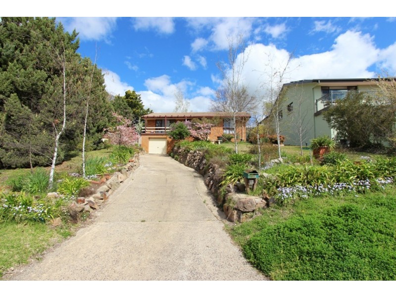 18 Casey Circuit, Bathurst NSW 2795