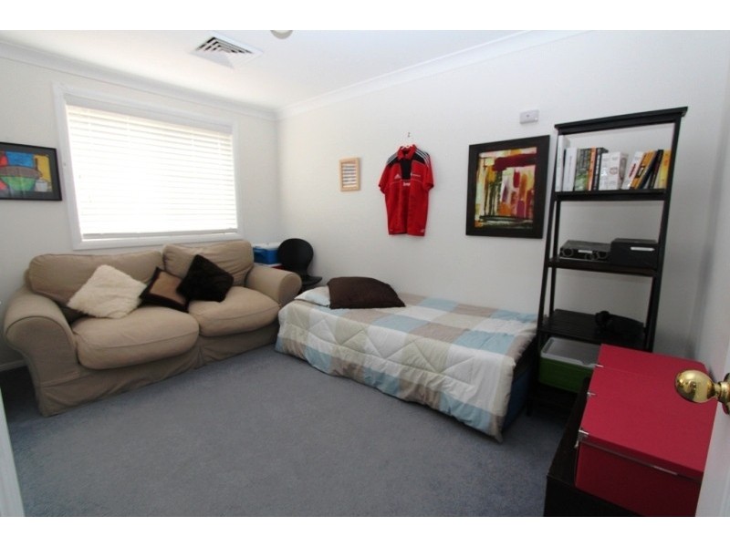 10 Maple Close, Kelso NSW 2795