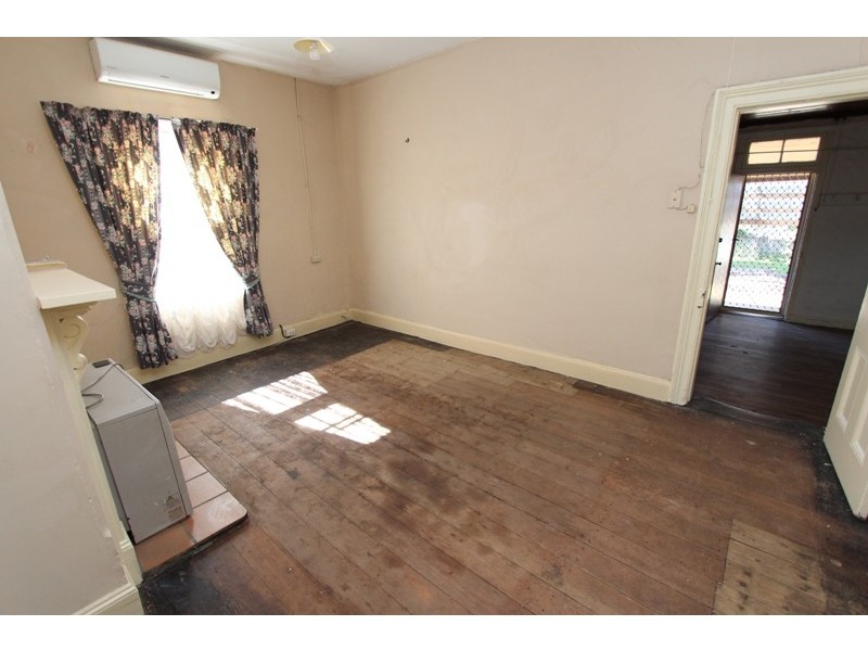 25 Brilliant Street, South Bathurst NSW 2795