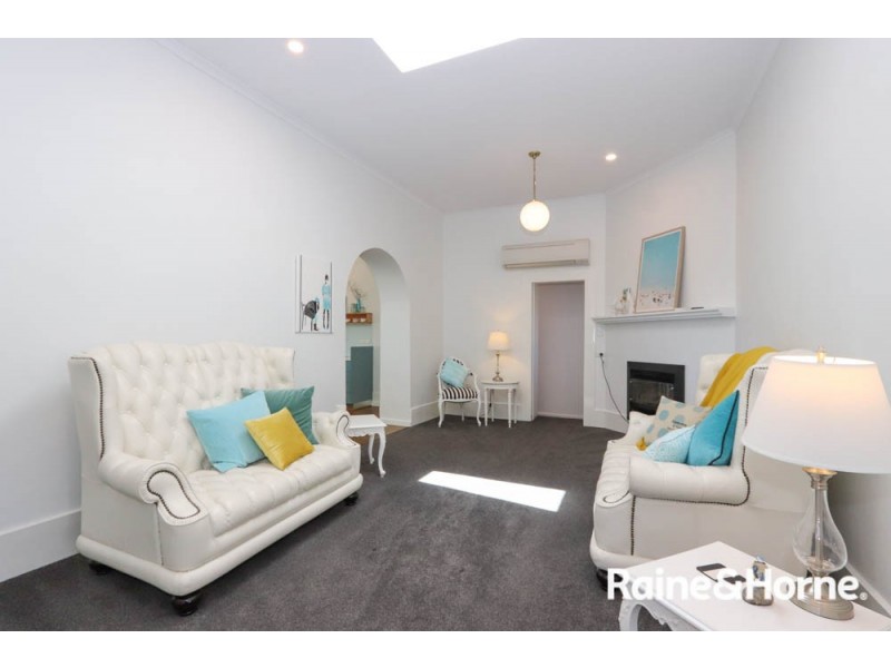 3 Windemere Road, Robin Hill NSW 2795
