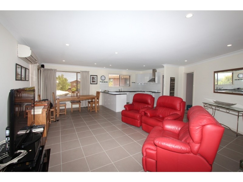 32 Barina Parkway, Kelso NSW 2795