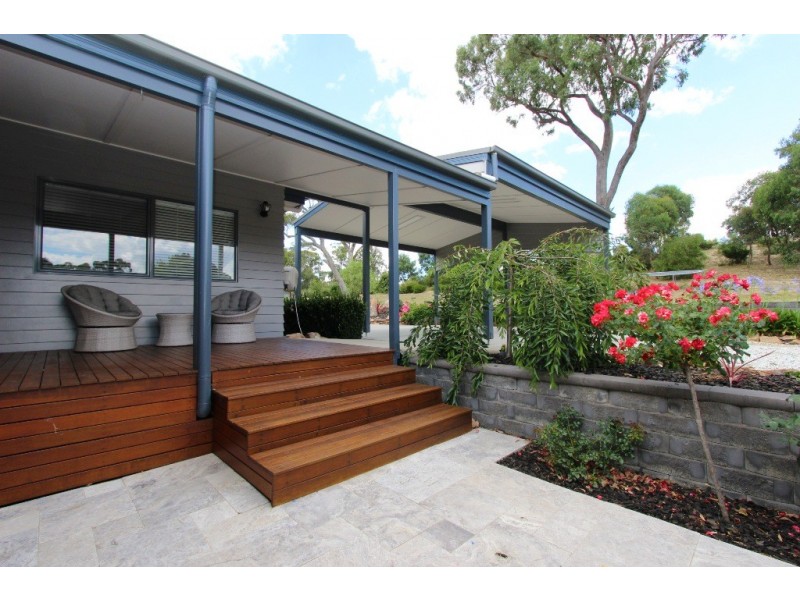 5 Borrowpit Road, Meadow Flat NSW 2795