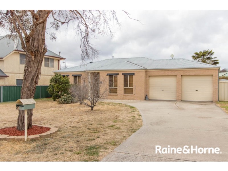13 Locke Street, Raglan NSW 2795