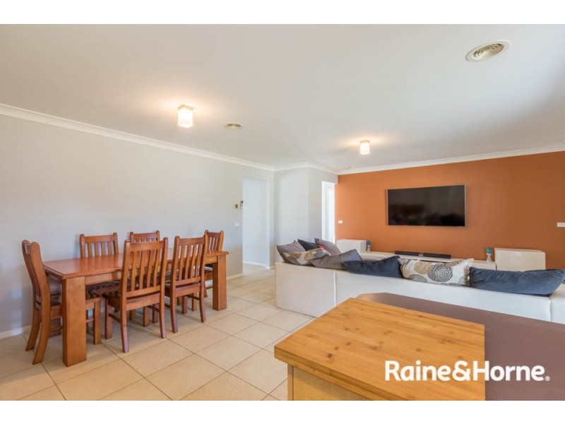 13 Locke Street, Raglan NSW 2795