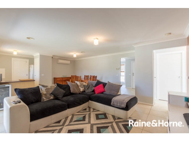 13 Locke Street, Raglan NSW 2795