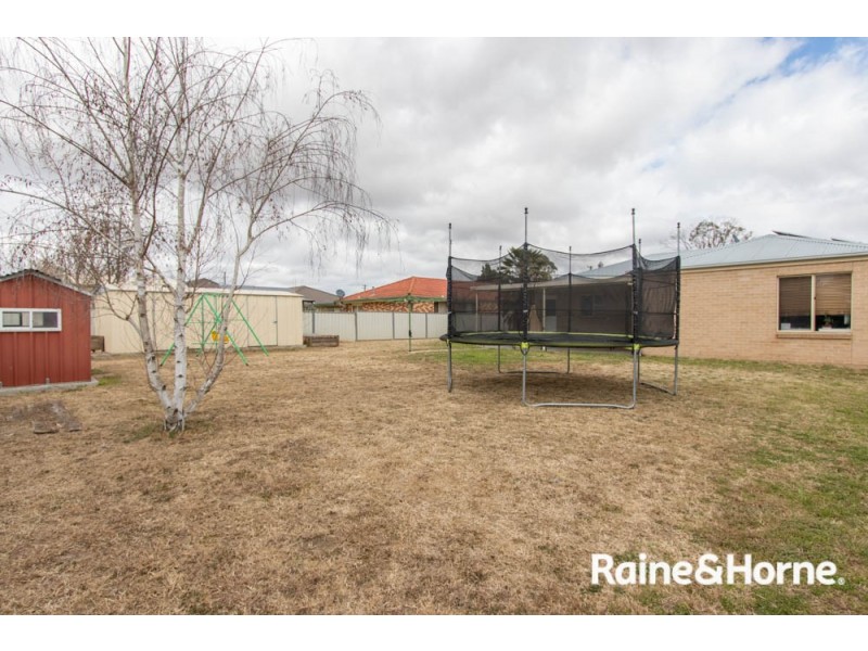 13 Locke Street, Raglan NSW 2795