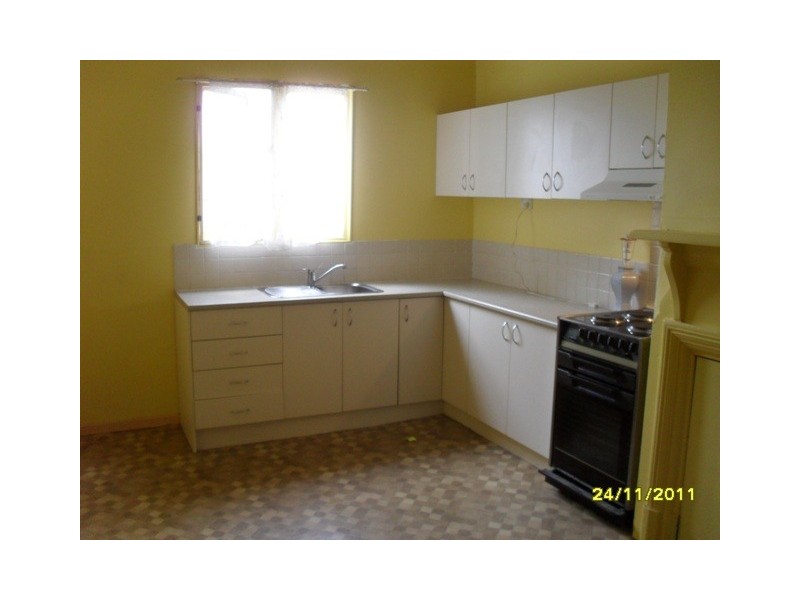 34 Vale Road, Bathurst NSW 2795