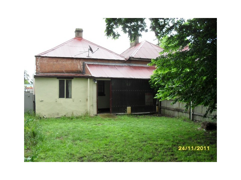 34 Vale Road, Bathurst NSW 2795