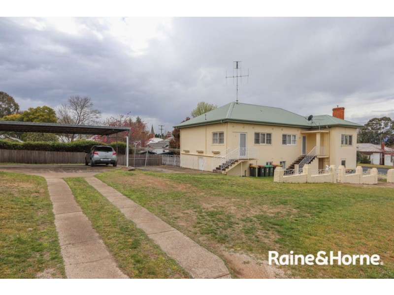 1/7 Busby St, Bathurst NSW 2795