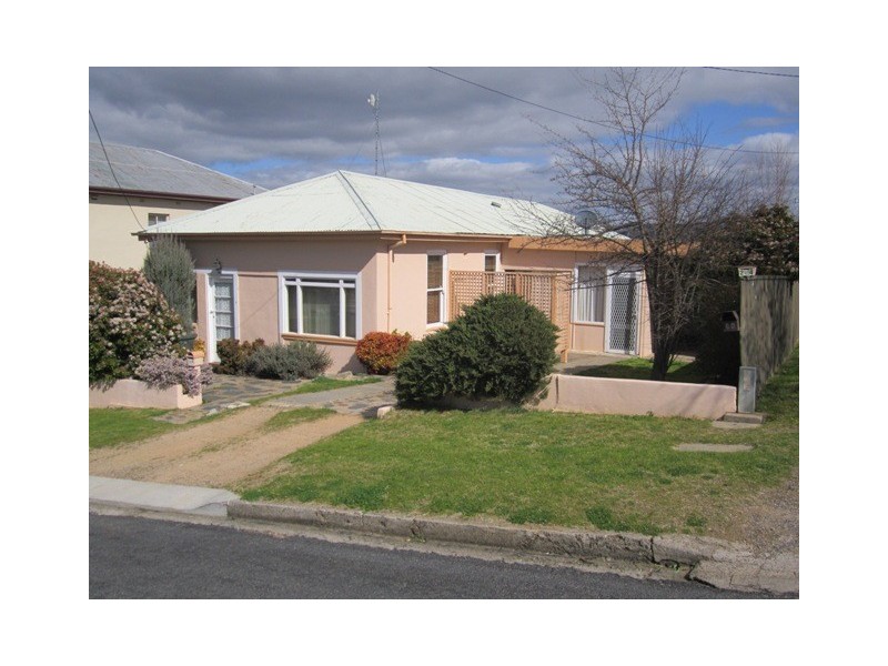 1/4 Hill Street, Bathurst NSW 2795