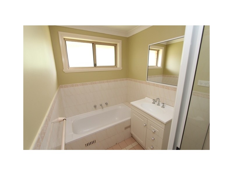 4/237 Lambert St, Bathurst NSW 2795