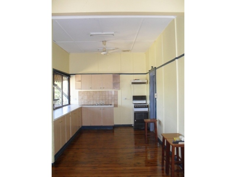 42 Rose St, Bathurst NSW 2795