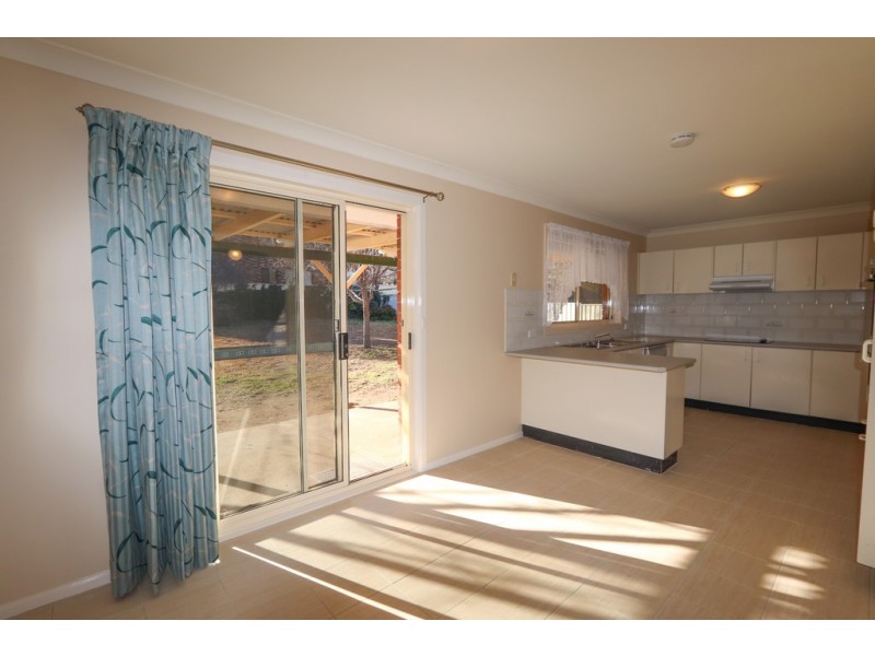 4 Freestone Way, Windradyne NSW 2795