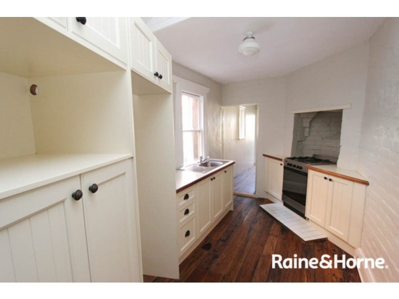 128 Keppel St, Bathurst NSW 2795