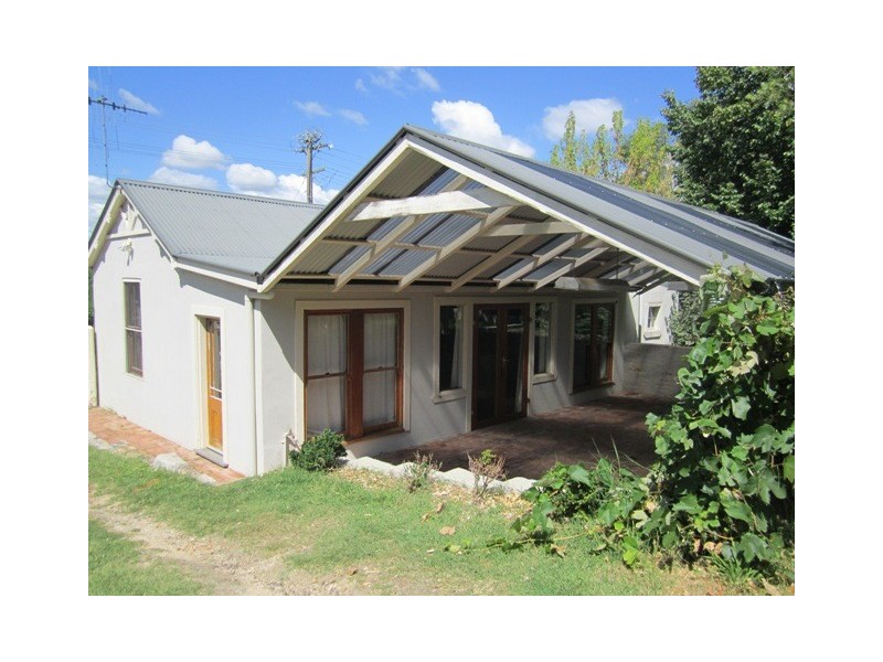 225 Peel St, Bathurst NSW 2795