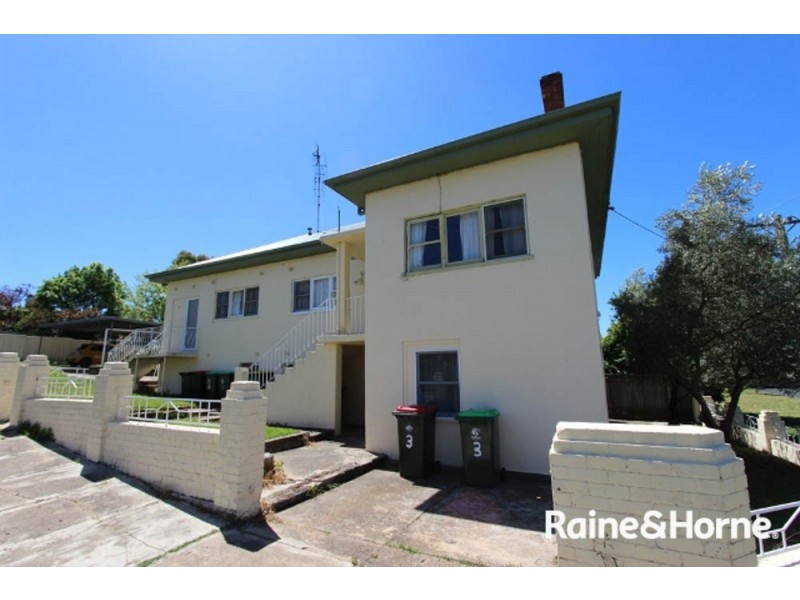 3/7 Busby Street, Bathurst NSW 2795