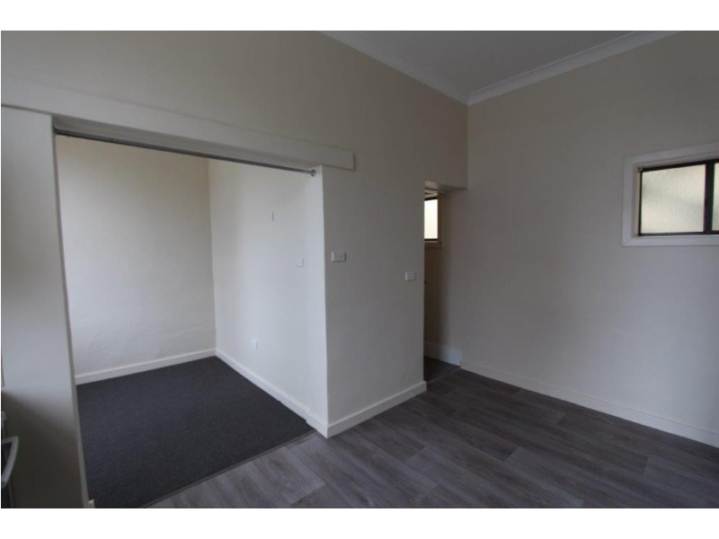 4/2 Keppel St, Bathurst NSW 2795