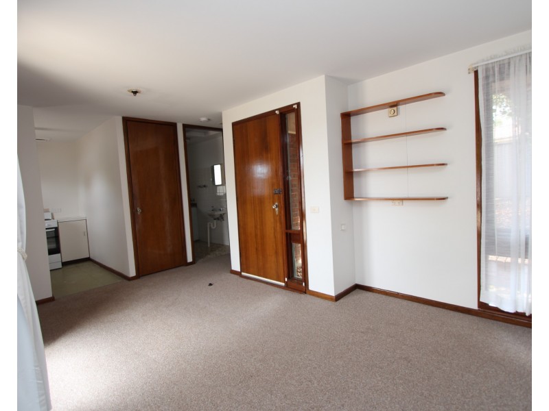 32 Ennis Way, Bathurst NSW 2795