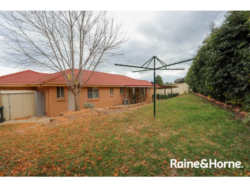 2 Hassall Grove, Kelso NSW 2795