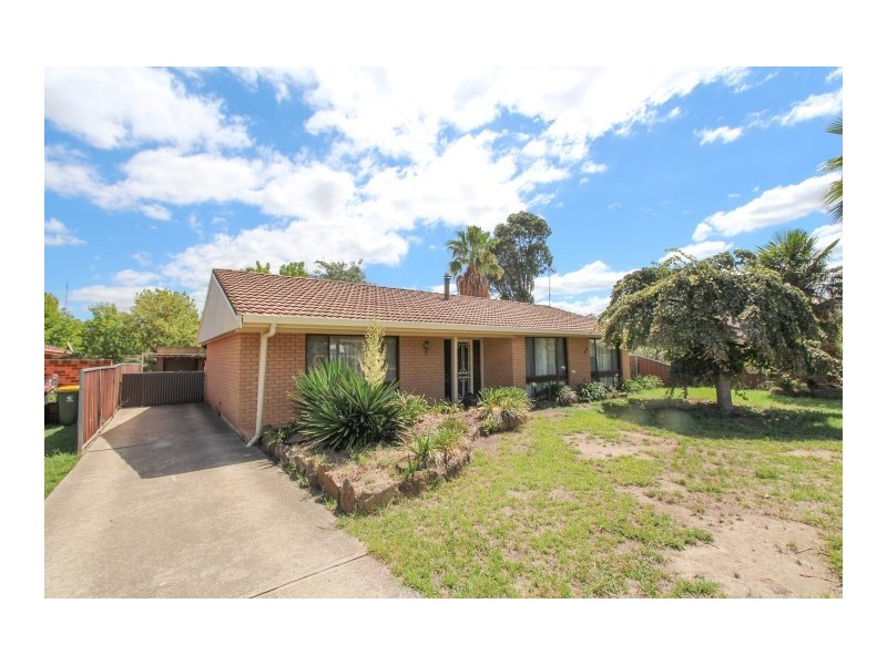 17 Ranken Street, Eglinton NSW 2795