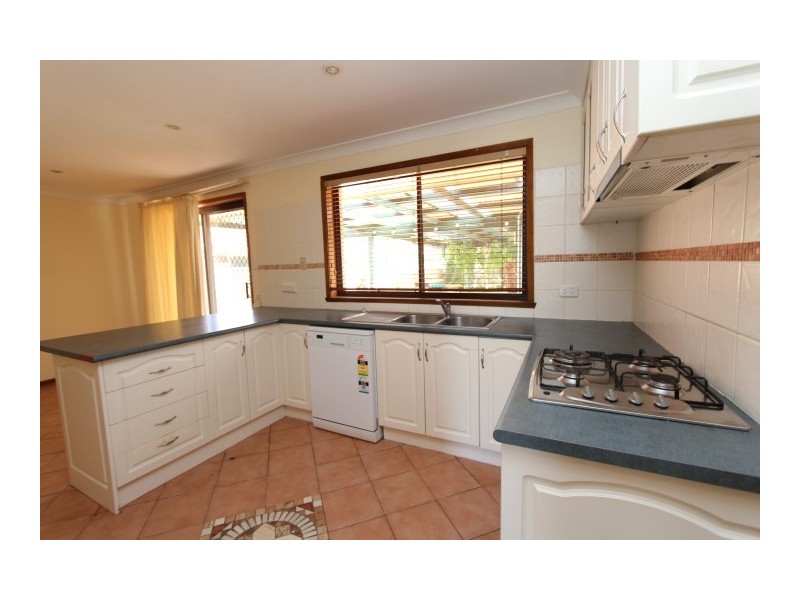 17 Ranken Street, Eglinton NSW 2795