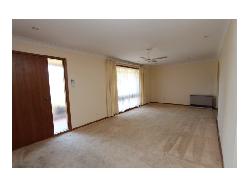 17 Ranken Street, Eglinton NSW 2795