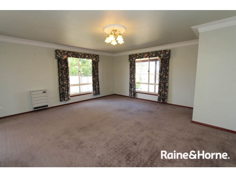 2/53B Rose St, Bathurst NSW 2795