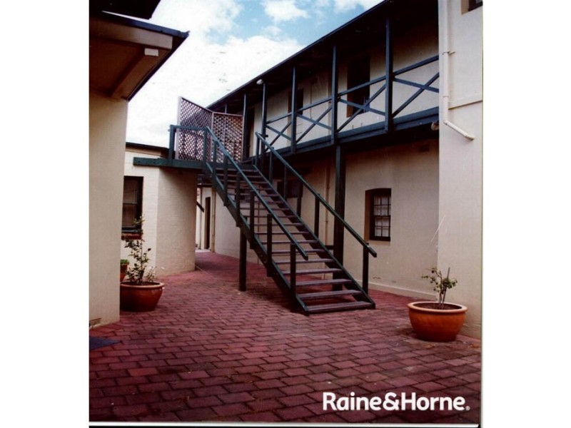 12/2 Keppel Street, Bathurst NSW 2795