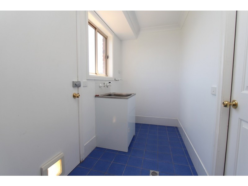 2 Darwin  Drive, Bathurst NSW 2795