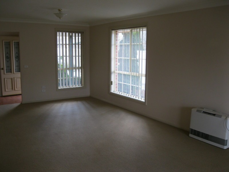 1/147 Seymour, Bathurst NSW 2795