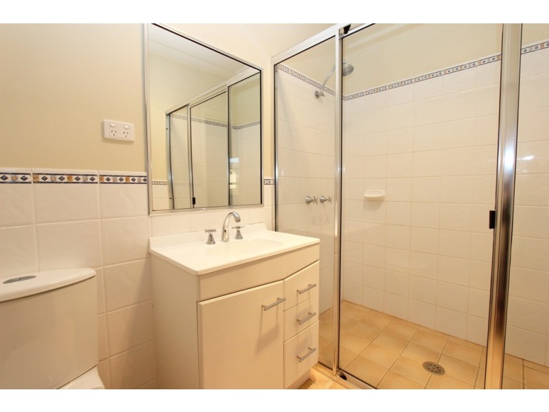 19 Howarth Close, Llanarth NSW 2795