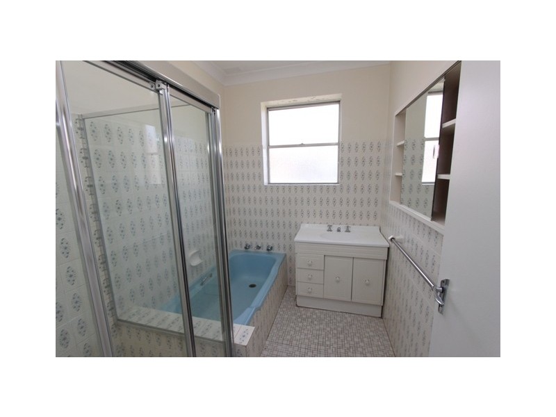 2/339 Howick St, Bathurst NSW 2795