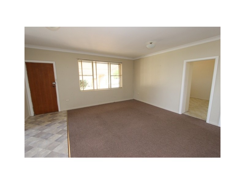 2/339 Howick St, Bathurst NSW 2795