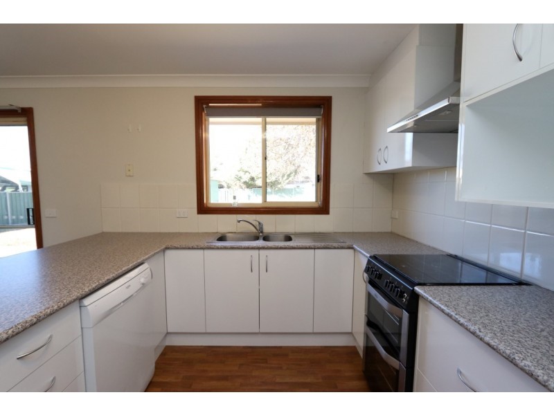 17 Locke St, Raglan NSW 2795