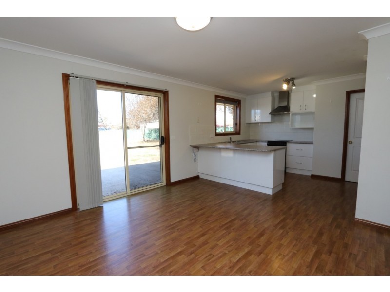 17 Locke St, Raglan NSW 2795