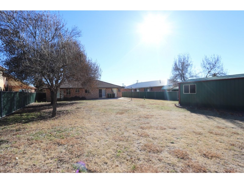 17 Locke St, Raglan NSW 2795