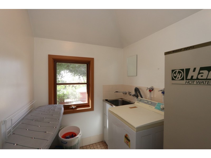 2/254 Keppel Street, Bathurst NSW 2795