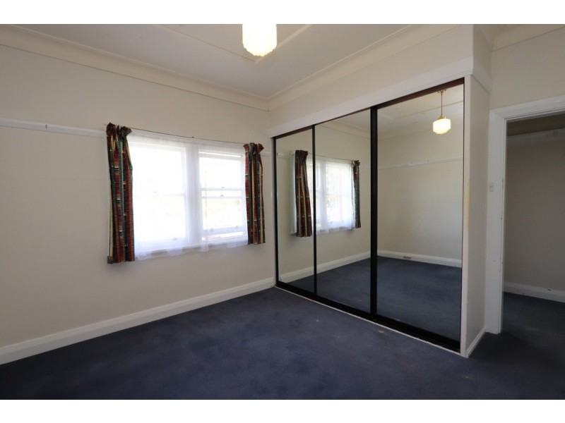 58 Lambert Street, Bathurst NSW 2795
