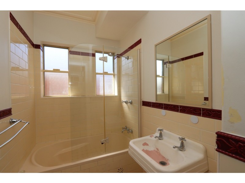 58 Lambert Street, Bathurst NSW 2795