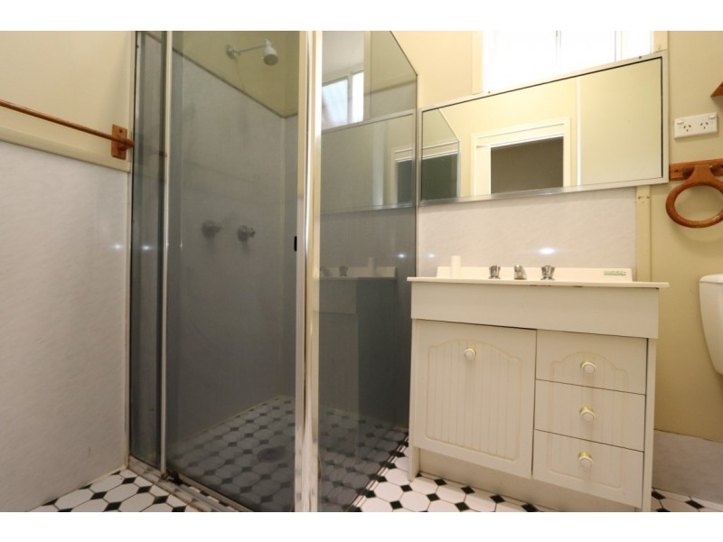 16 Brilliant Street, Bathurst NSW 2795