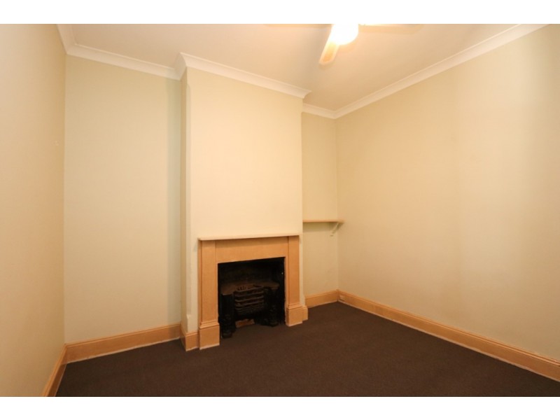 16 Brilliant Street, Bathurst NSW 2795
