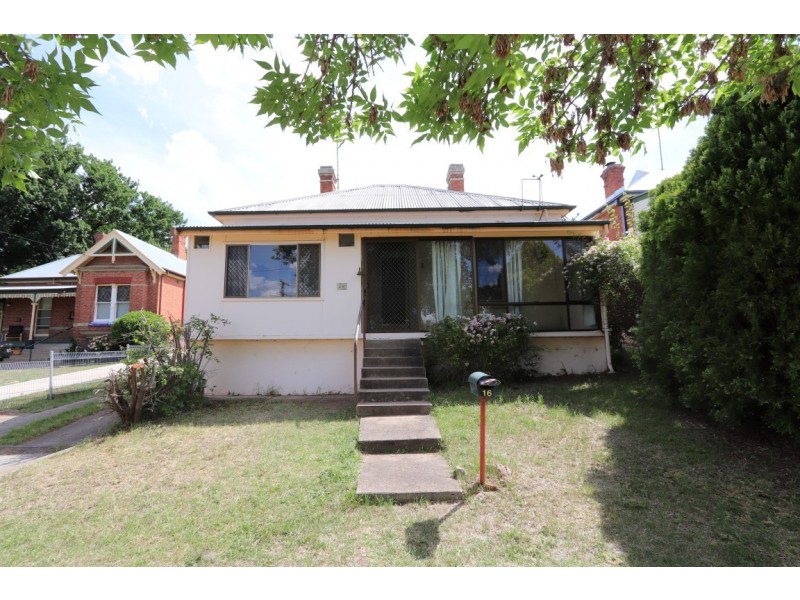 16 Brilliant Street, Bathurst NSW 2795