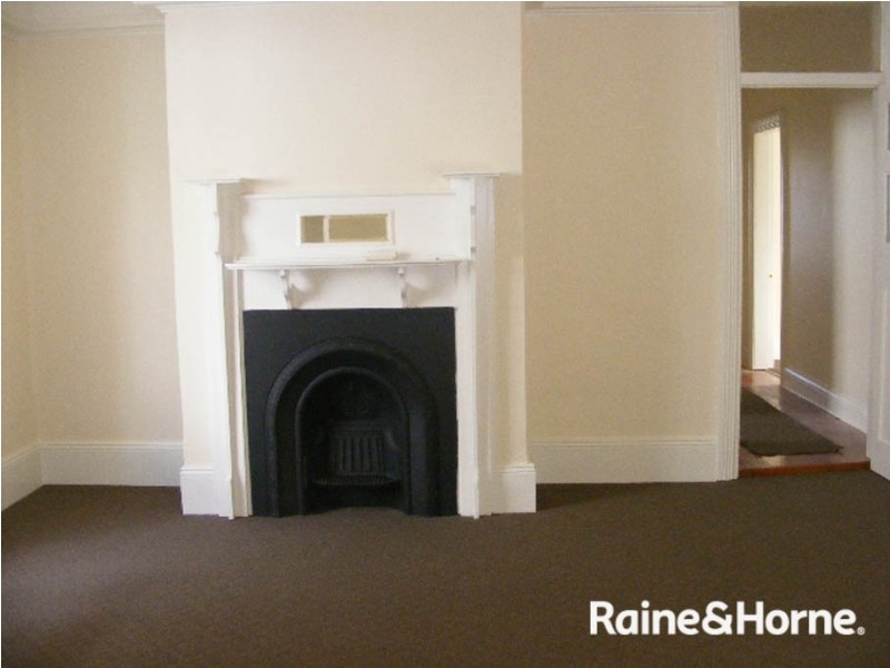 159 Keppel St, Bathurst NSW 2795