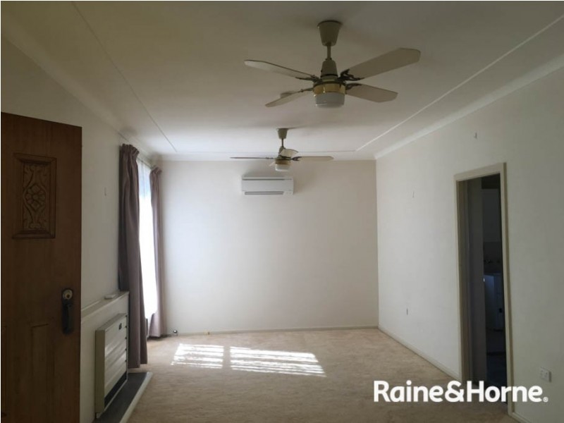 350 Russell Street, West Bathurst NSW 2795