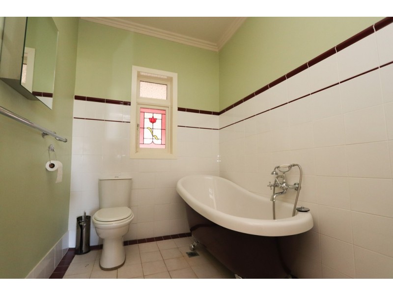 4/202 Durham St, Bathurst NSW 2795