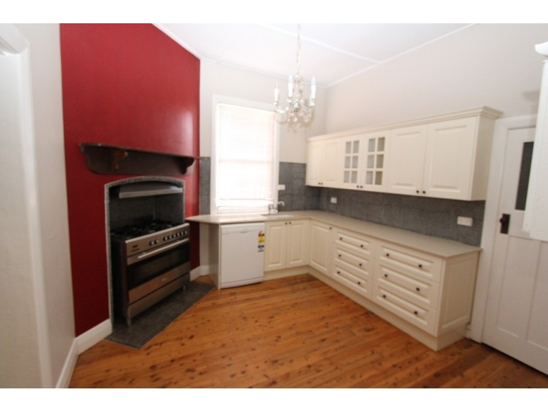 155 William St, Bathurst NSW 2795