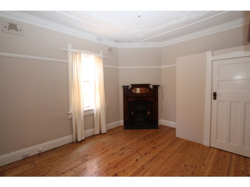 155 William St, Bathurst NSW 2795