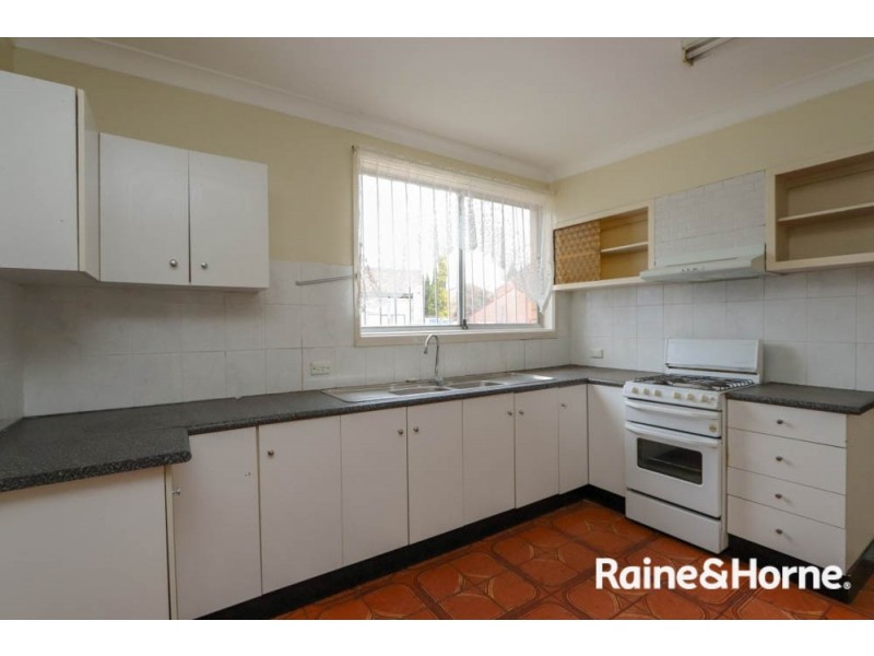 233 George St, Bathurst NSW 2795